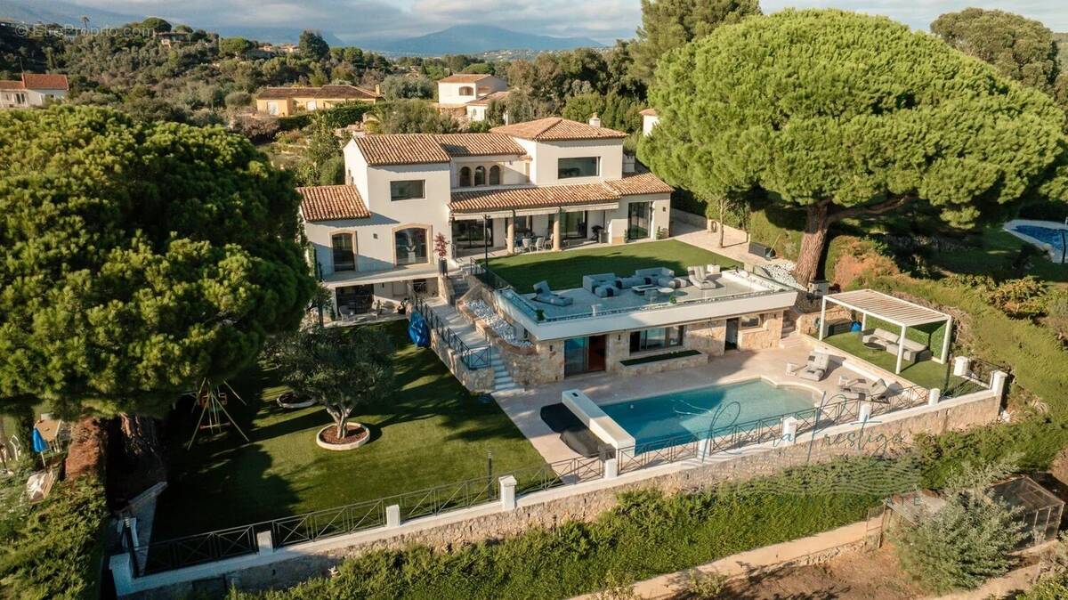 Maison à MOUGINS