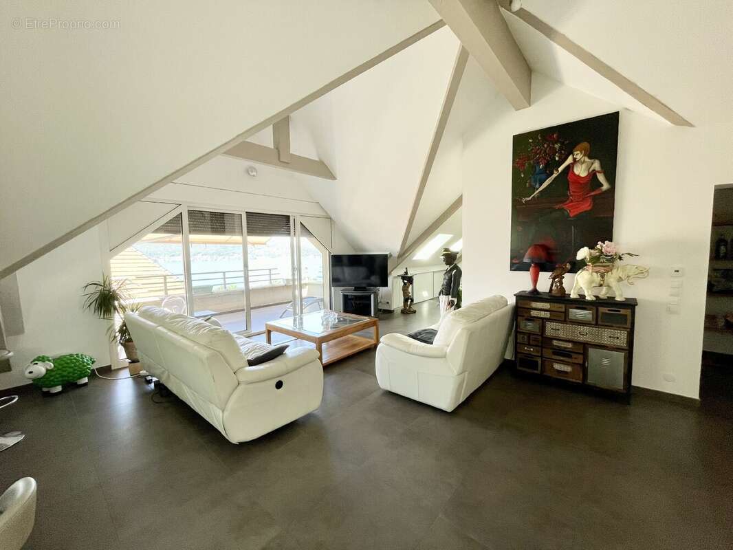 Appartement 180 m² à Veyrier-Du-Lac  - photo 4