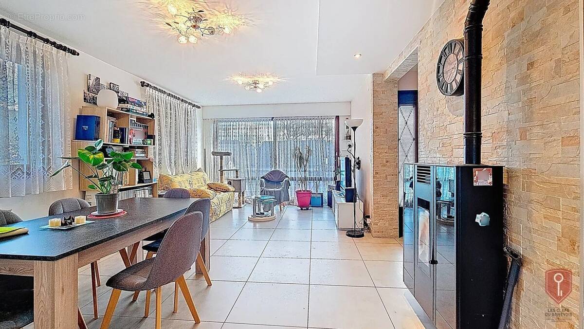 Maison à CRANVES-SALES