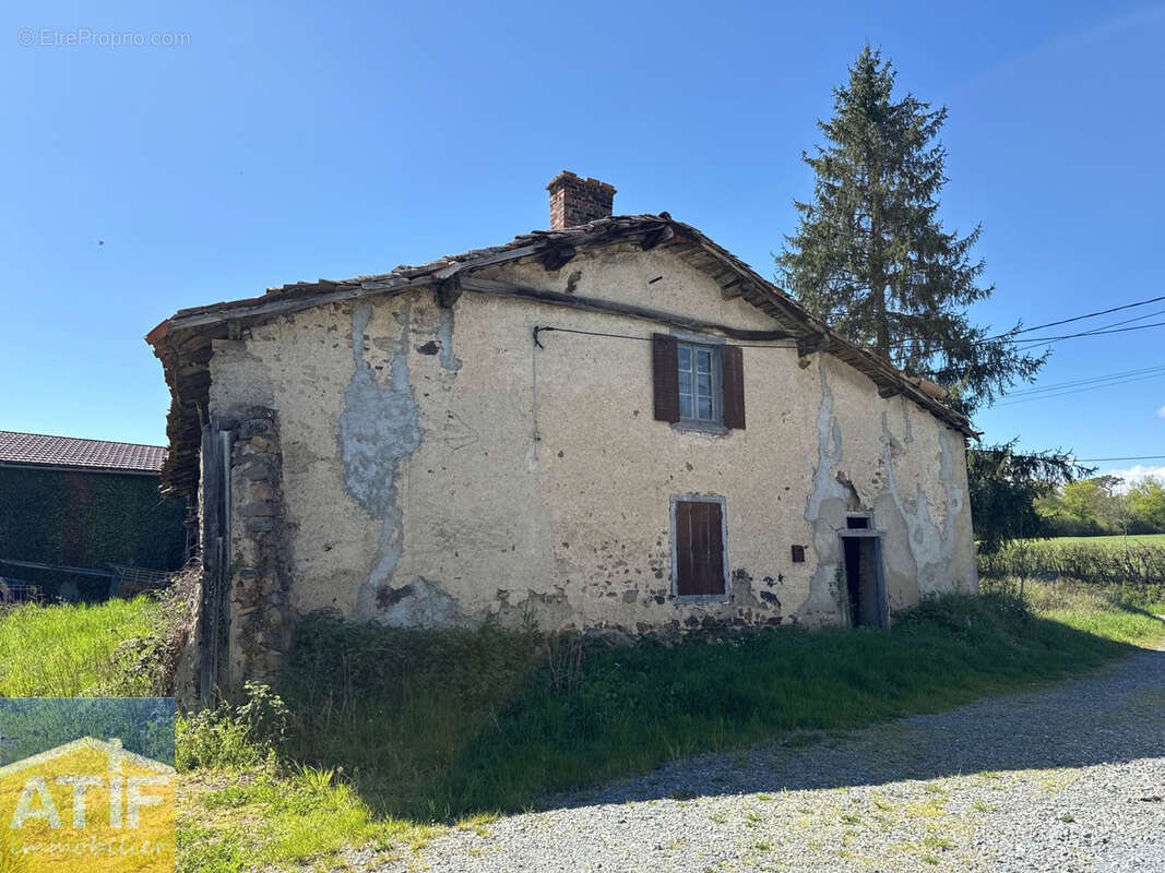 Maison à SAINT-PAUL-DE-VEZELIN