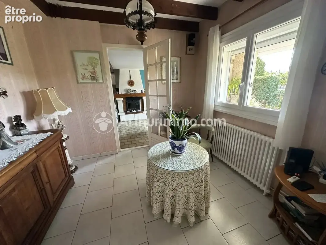 Maison 115 m² avec double garage, à proximité du centre ville de Neuvic. - photo 6