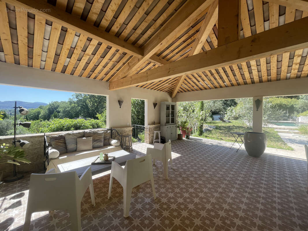 Vaison / maison de caractere / terrain 3000m2 / piscine / vue ventoux - photo 2