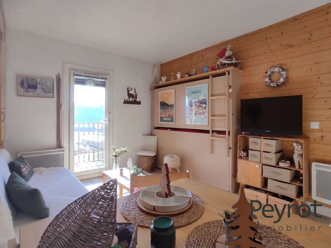 Appartement à LES ANGLES
