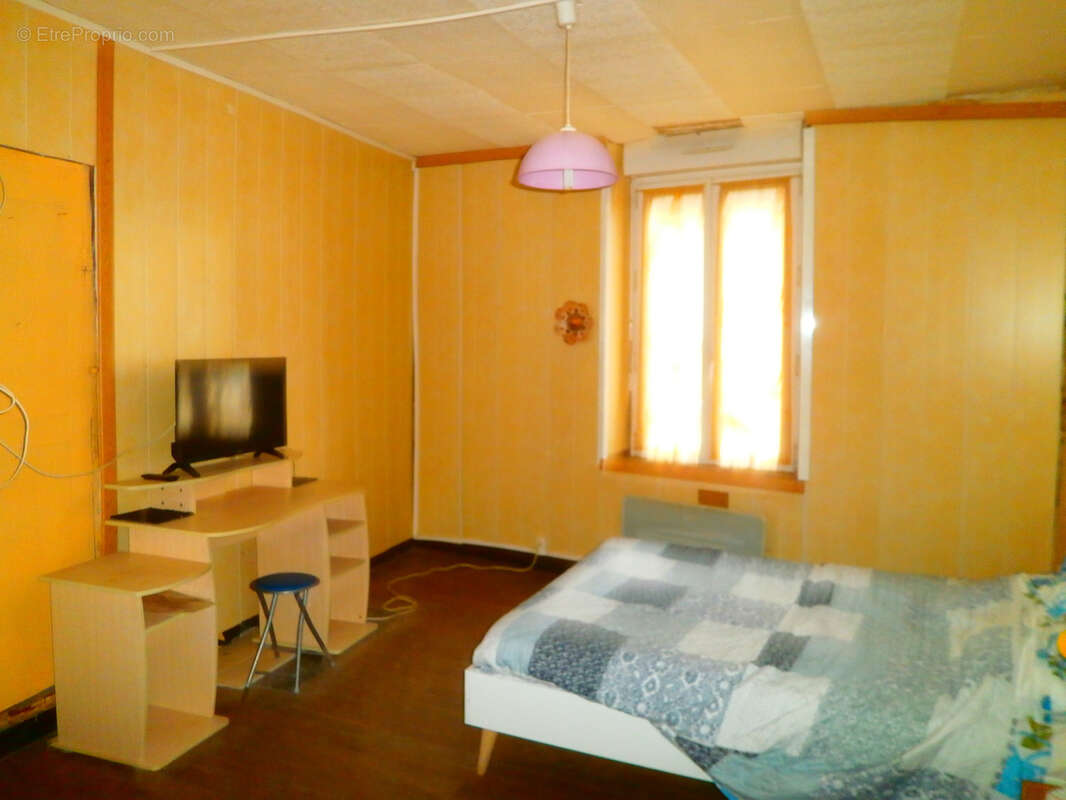 Maison de ville 6 pieces habitable + cave - photo 5