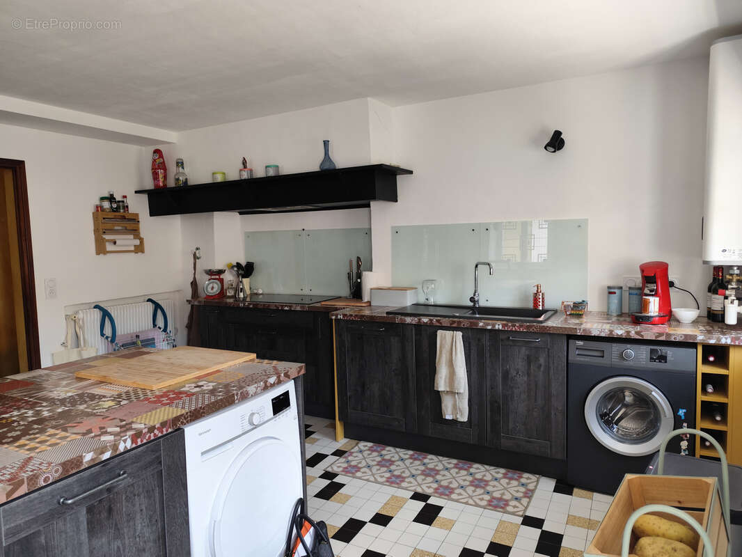 Maison 184,6 m2 avec appartement T2 et piscine centre de ST BERTRAND DE COMMINGES - photo 8