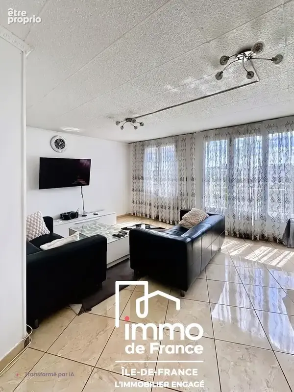 Appartement à LES PAVILLONS-SOUS-BOIS
