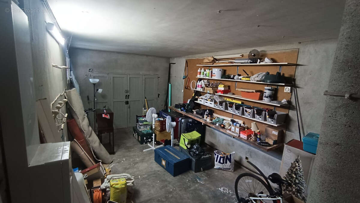 Maison à VILLEMOUSTAUSSOU