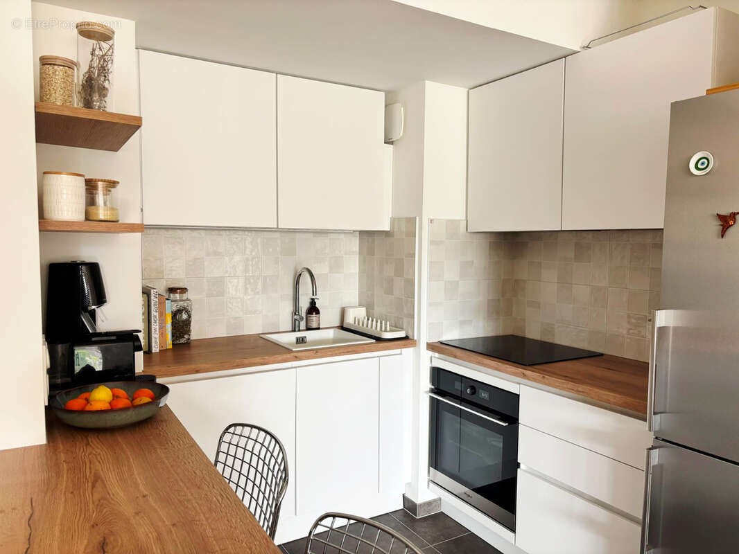 Appartement à SAINT-LAURENT-DU-VAR