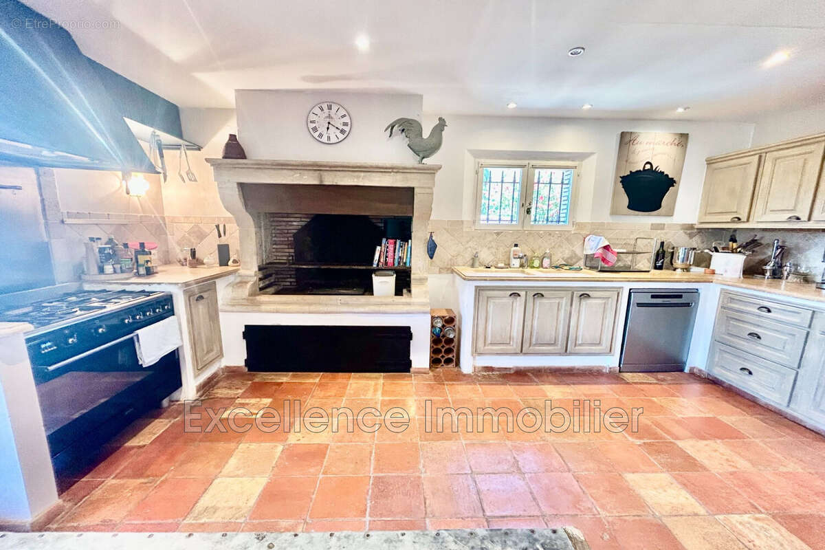 Maison à PLAN-DE-LA-TOUR