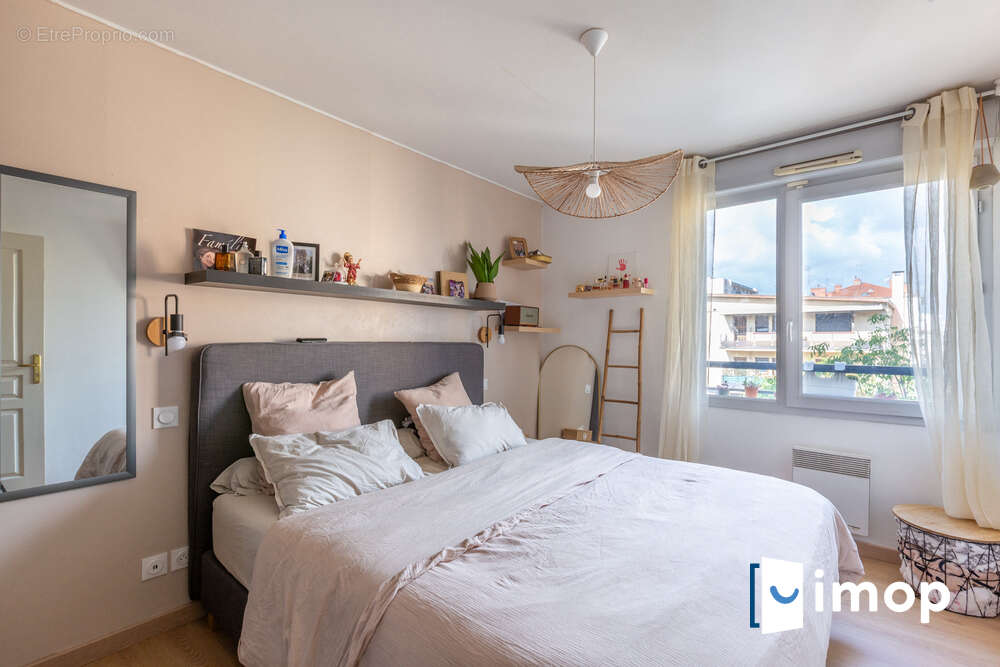 Appartement à SAINT-FONS