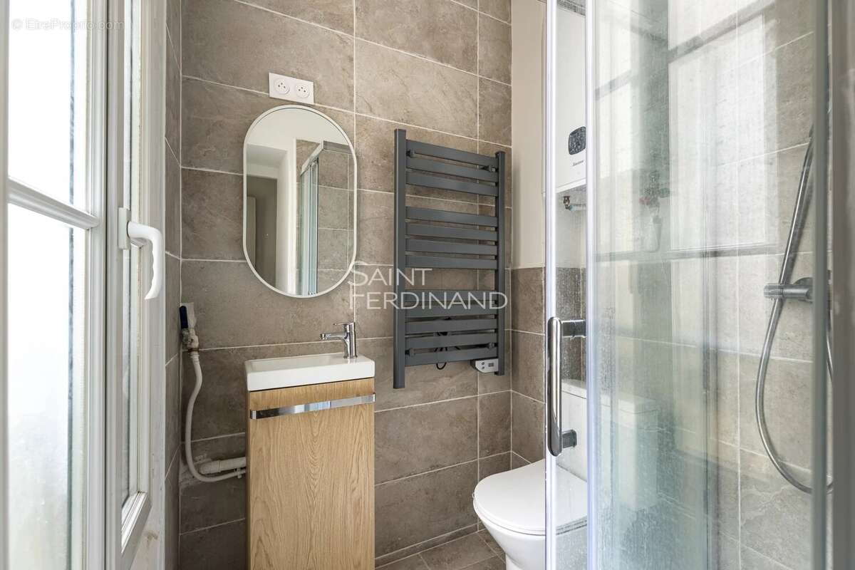 Appartement à PARIS-15E