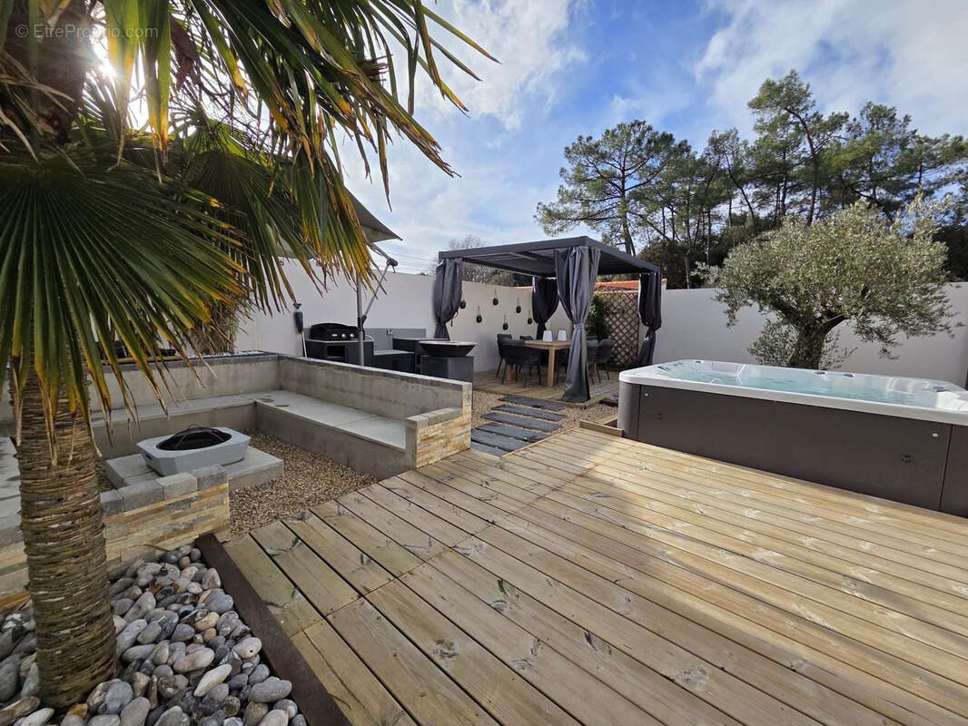 Maison à SAINT-HILAIRE-DE-RIEZ