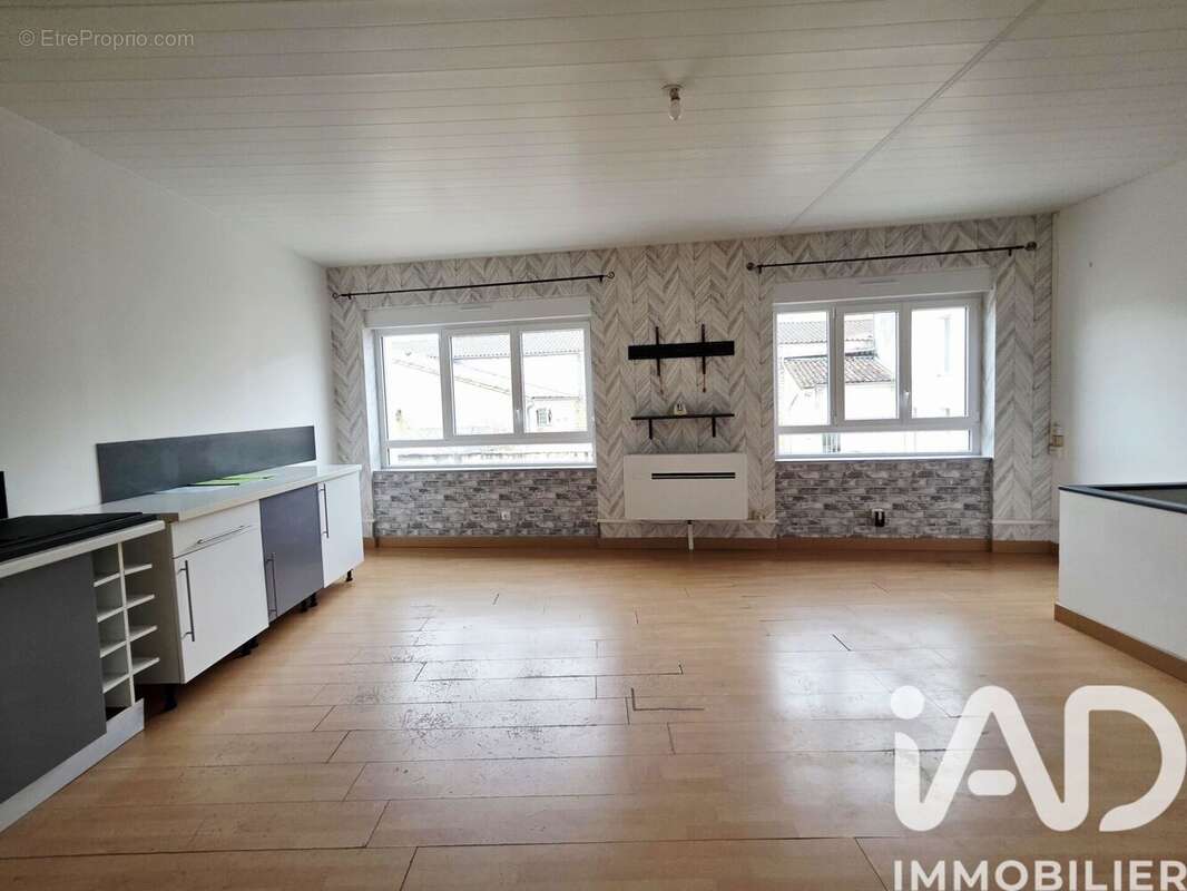Maison 90 m² à Rouillac  - photo 5