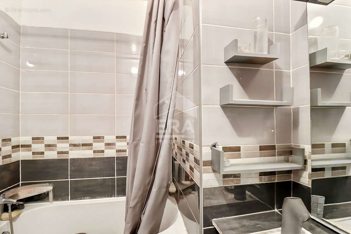 Appartement à MARSEILLE-15E