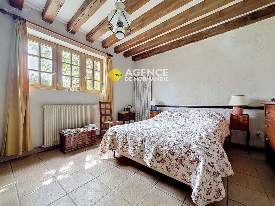 Maison à MONTREUIL-L'ARGILLE