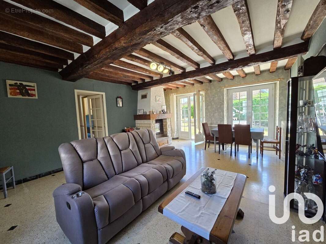 Photo 8 - Maison à MONTMERREI