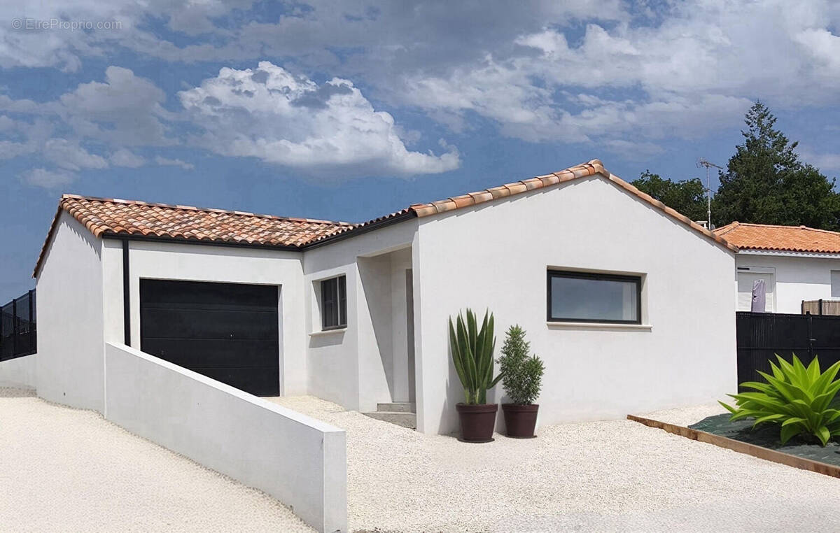 Maison à SAINT-VINCENT-SUR-GRAON