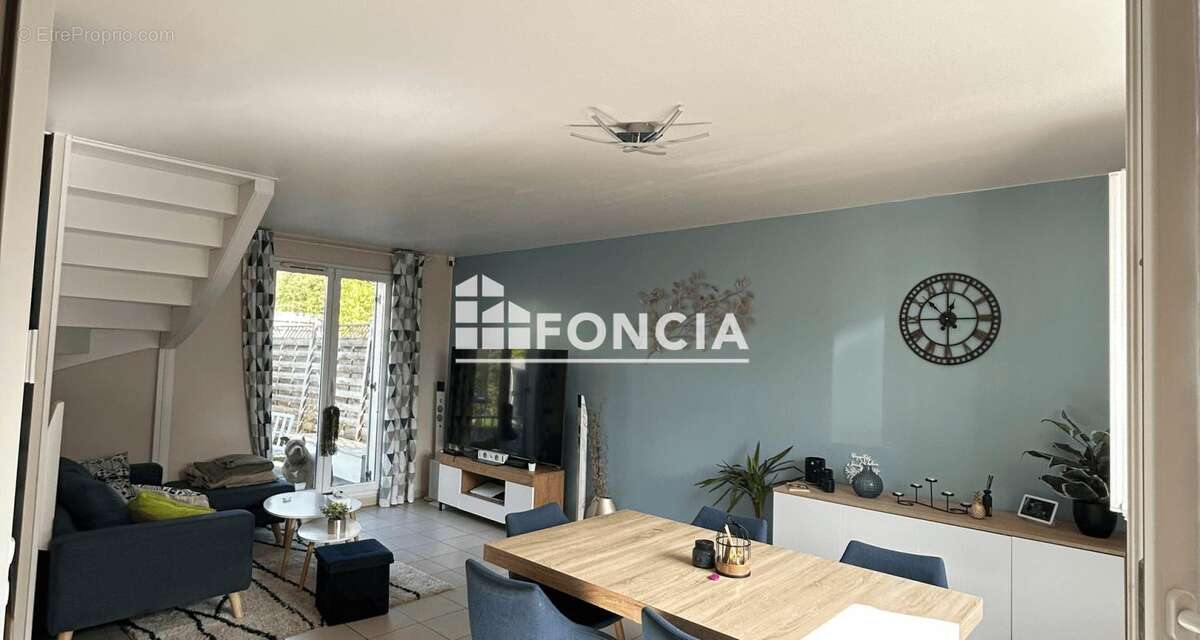 Maison à SAINT-FARGEAU-PONTHIERRY