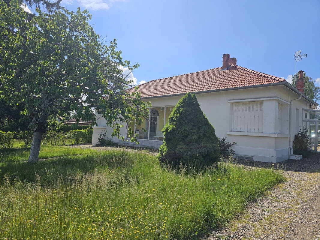Maison à BELLERIVE-SUR-ALLIER