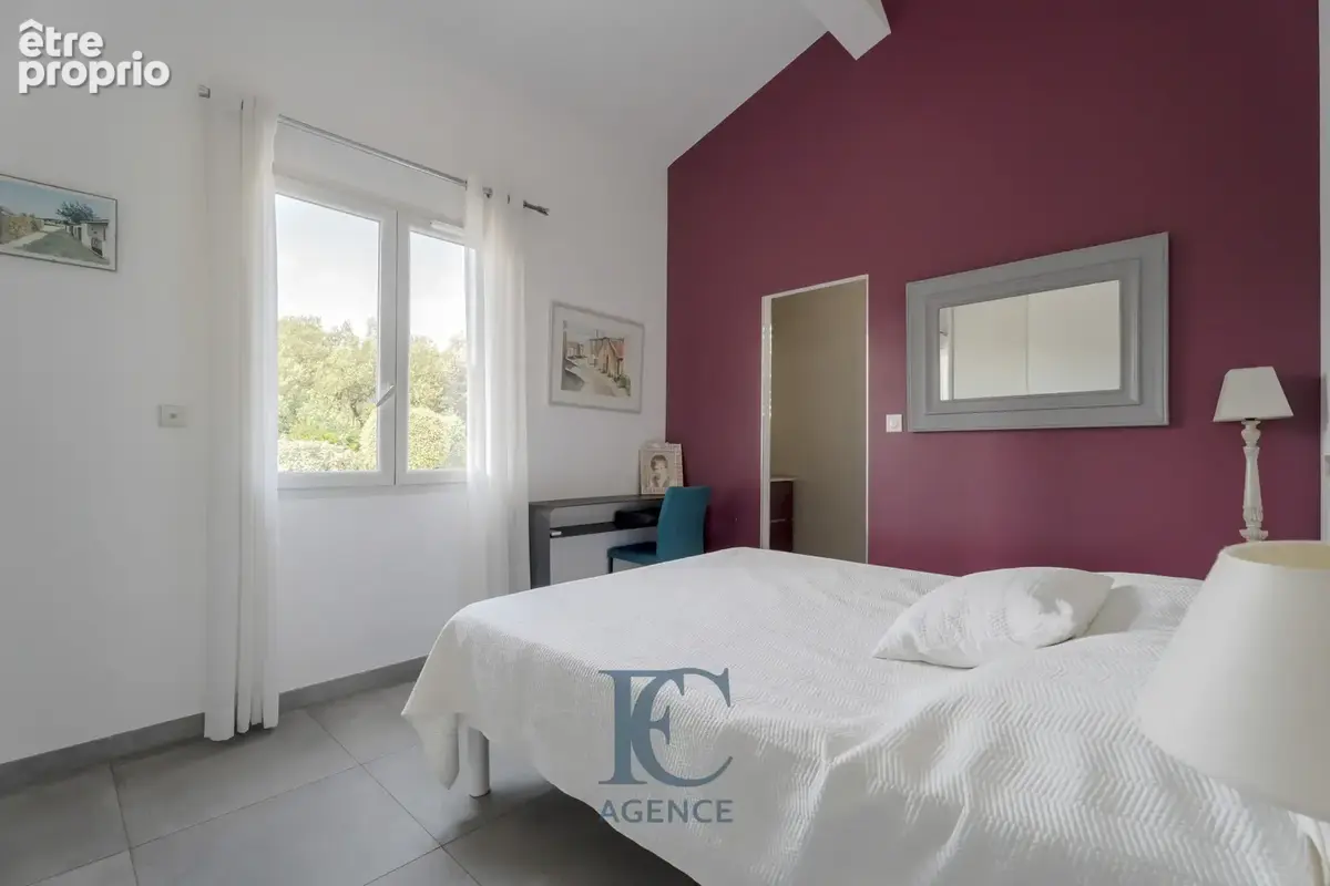 Maison de 232 m2 au calme - photo 7