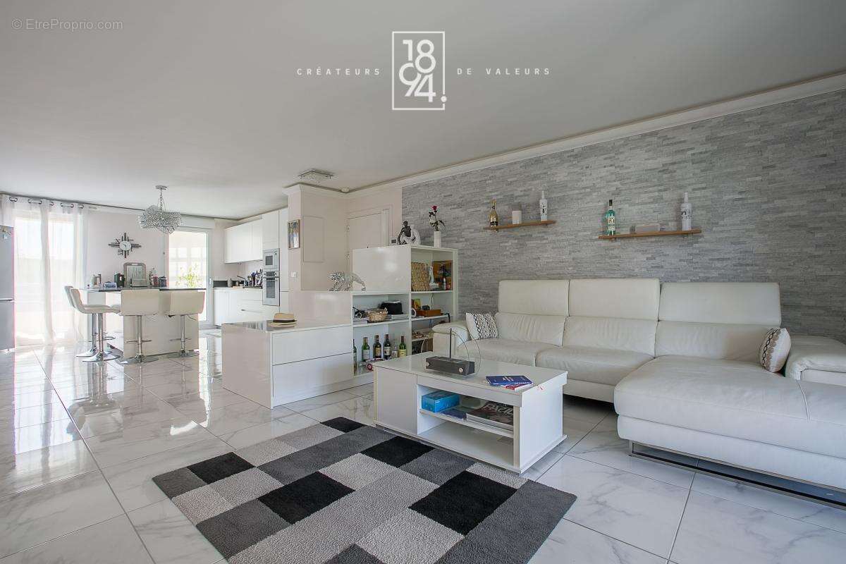 Appartement à MARSEILLE-8E