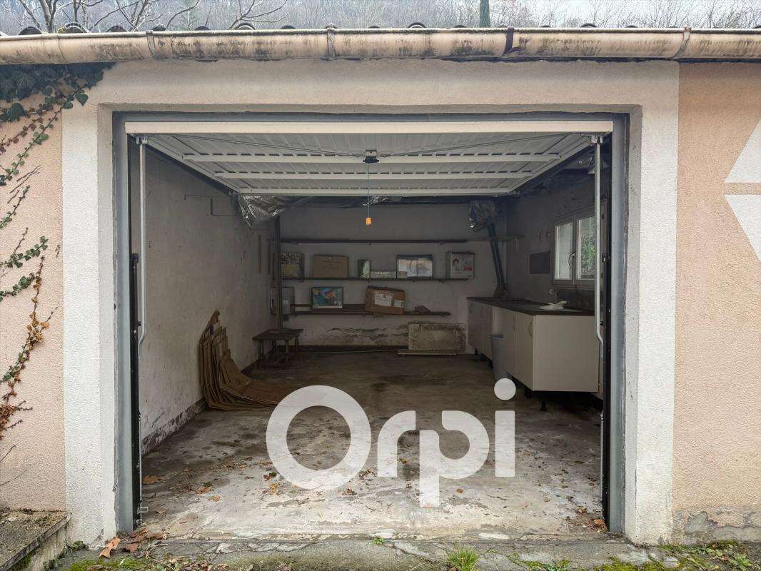 Appartement à FROGES