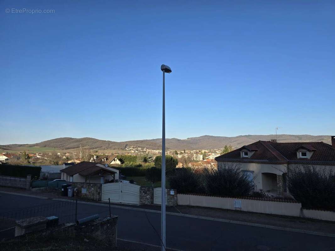 Terrain à BRASSAC-LES-MINES