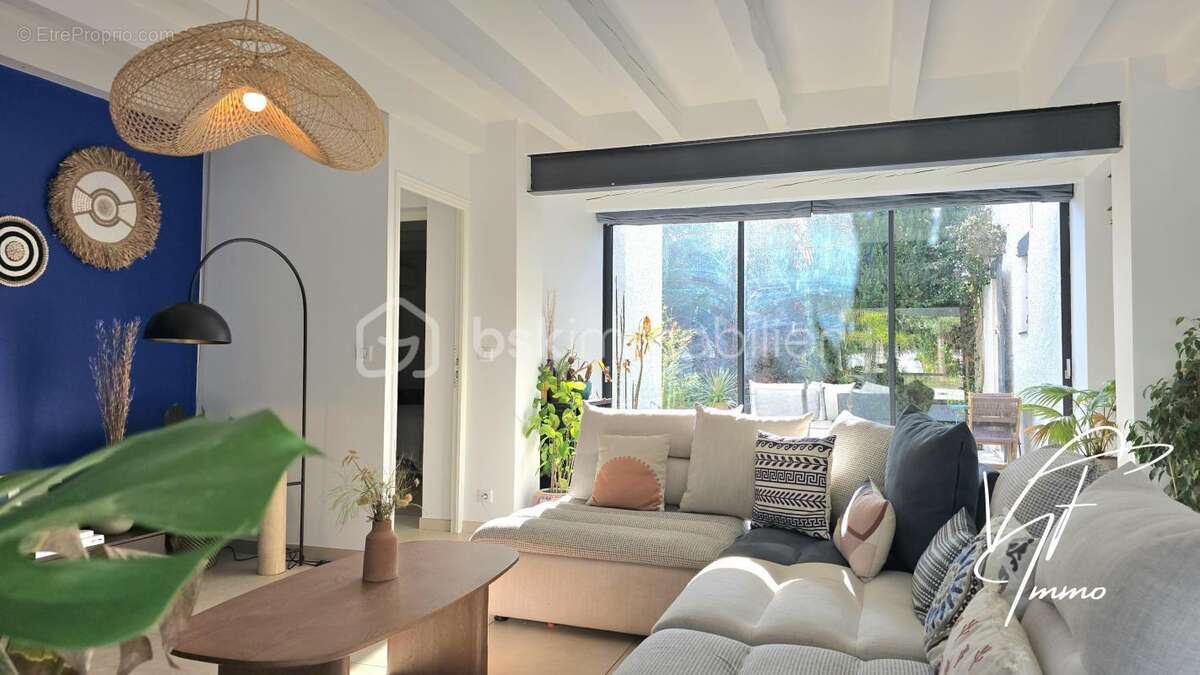 Maison à SIX-FOURS-LES-PLAGES