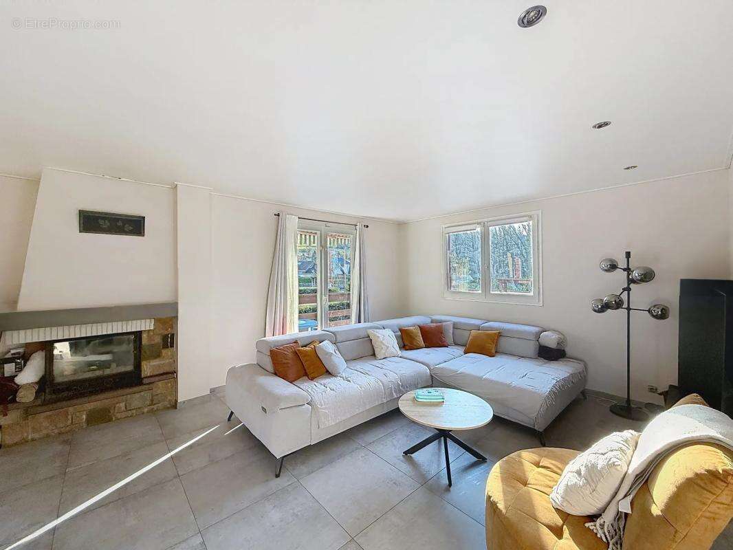 Maison 6 pièces à Bonneville - appartement indépendant - photo 4