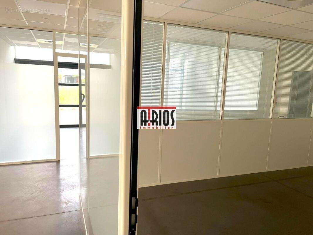 Commerce à LA FARLEDE