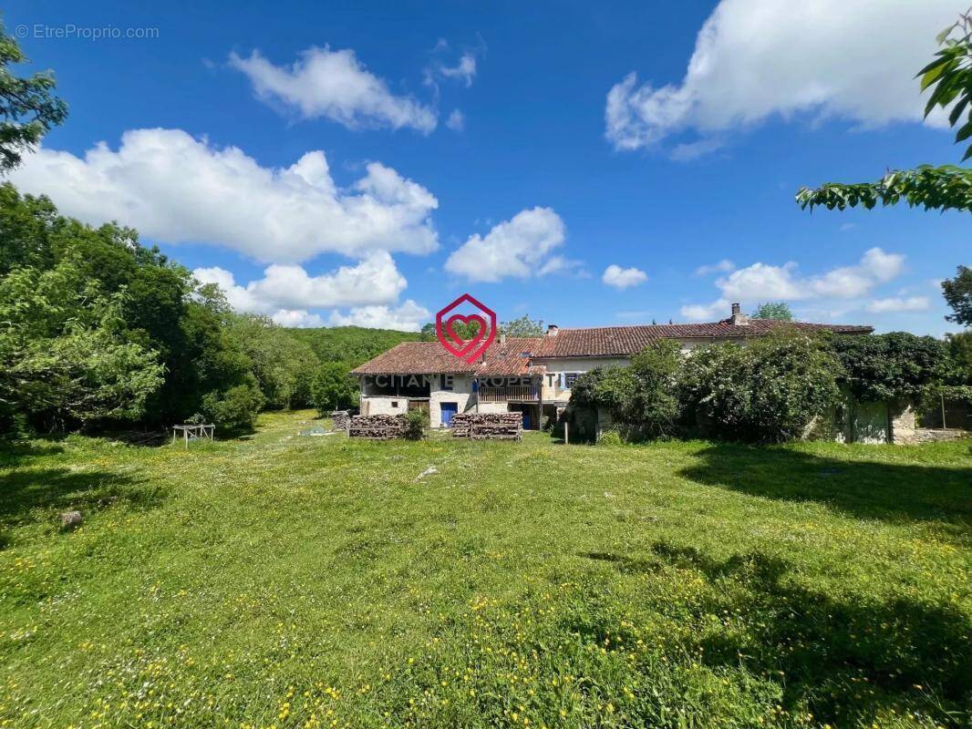 Maison à LE MAS-D'AZIL
