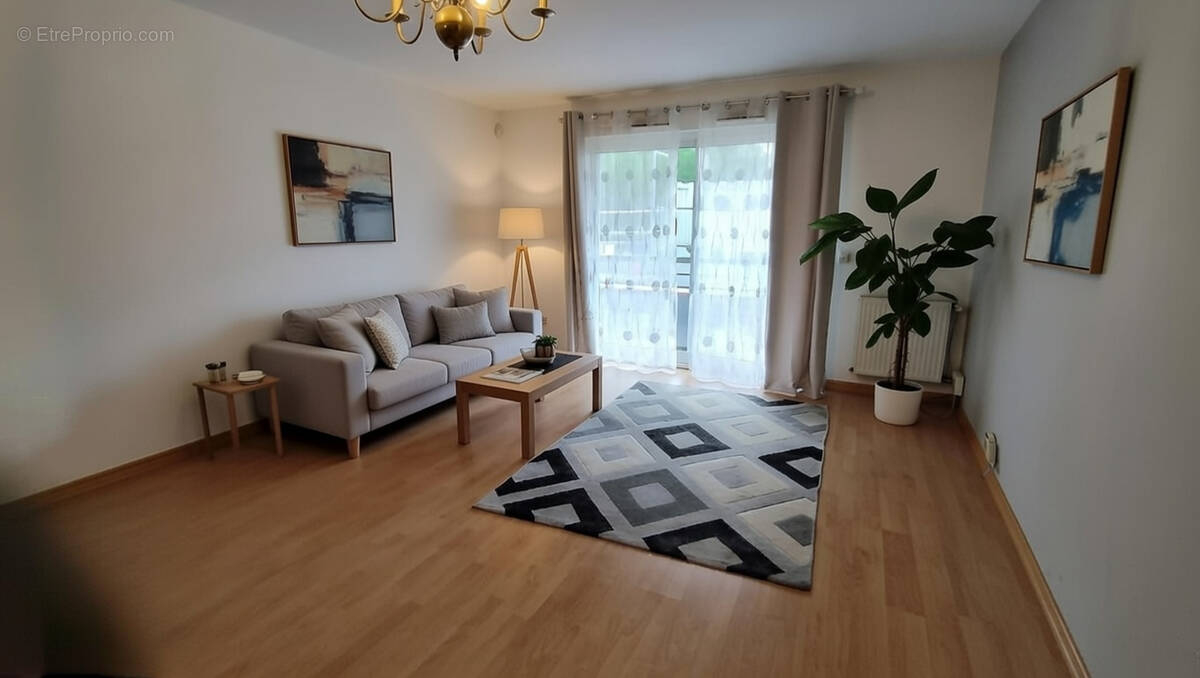 Appartement à CHARTRES-DE-BRETAGNE