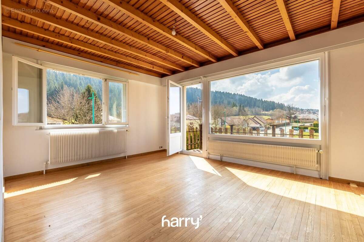 Appartement à GRANGES-NARBOZ