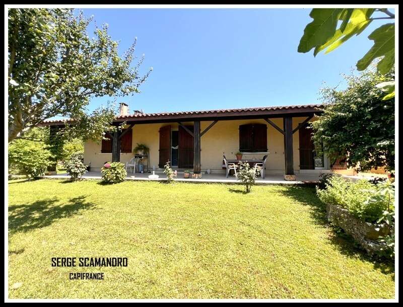 Maison à MIRANDE
