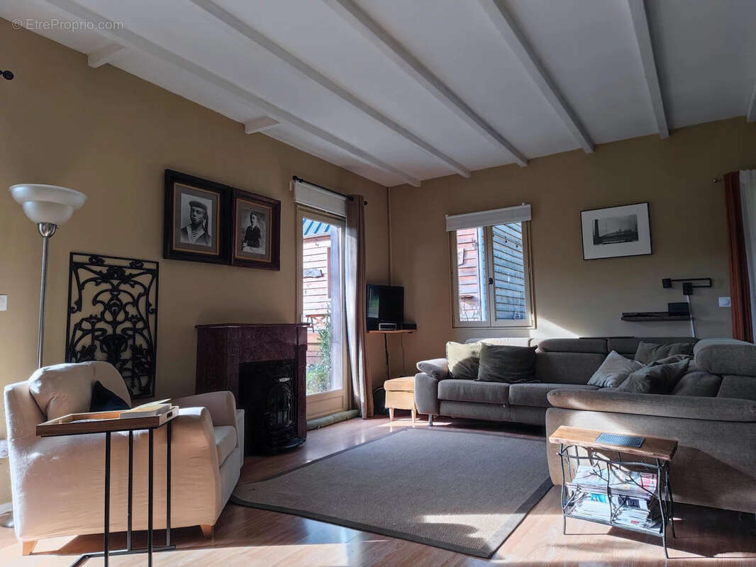 Maison à VILLAPOURCON