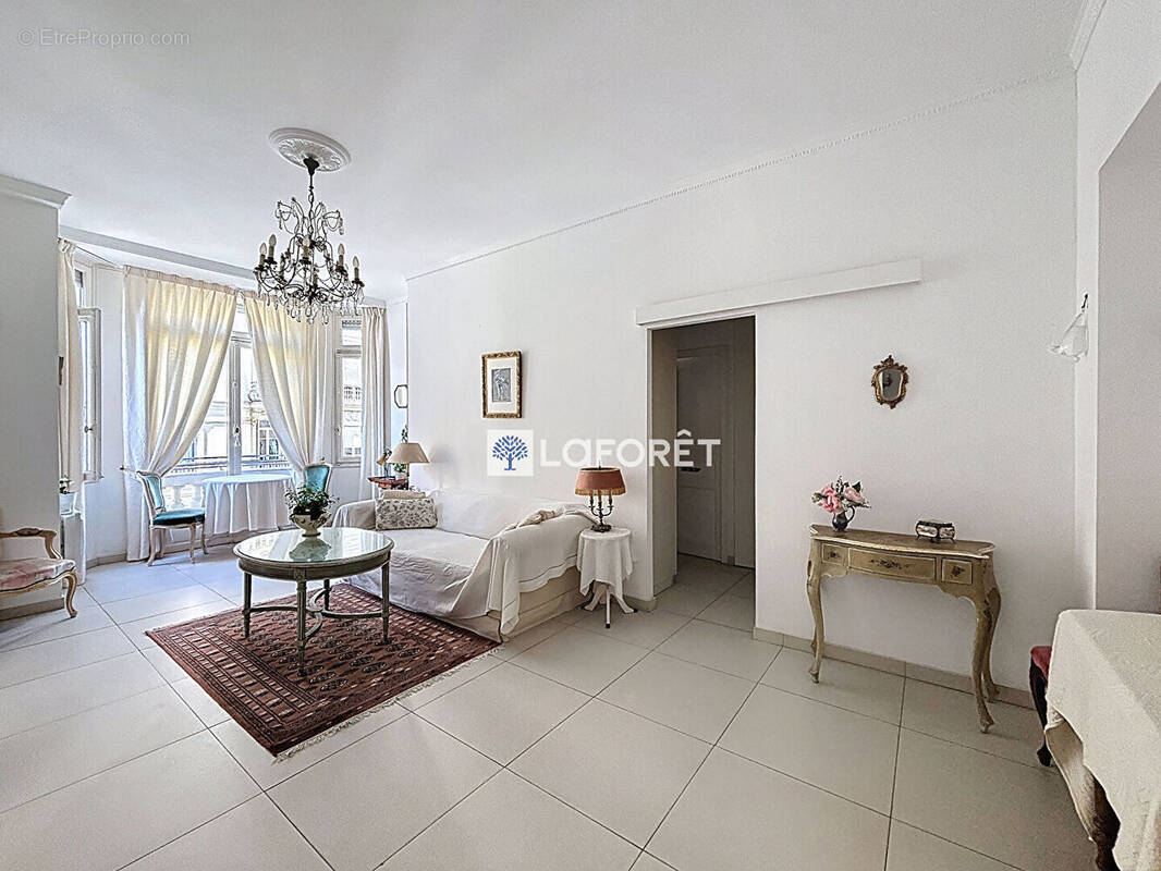 Appartement à MENTON