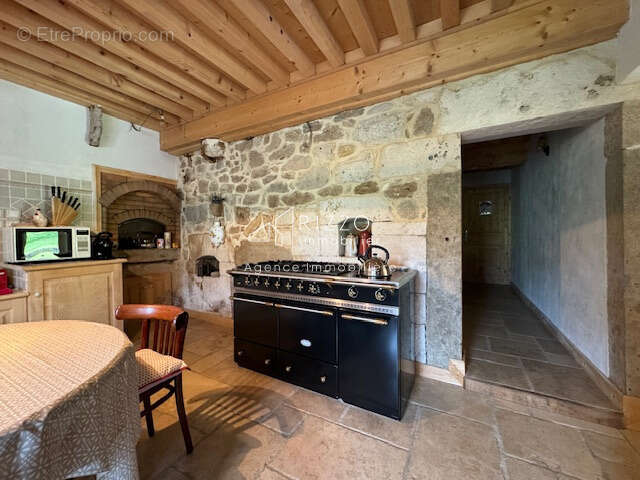 Ancien moulin au Retord - photo 3