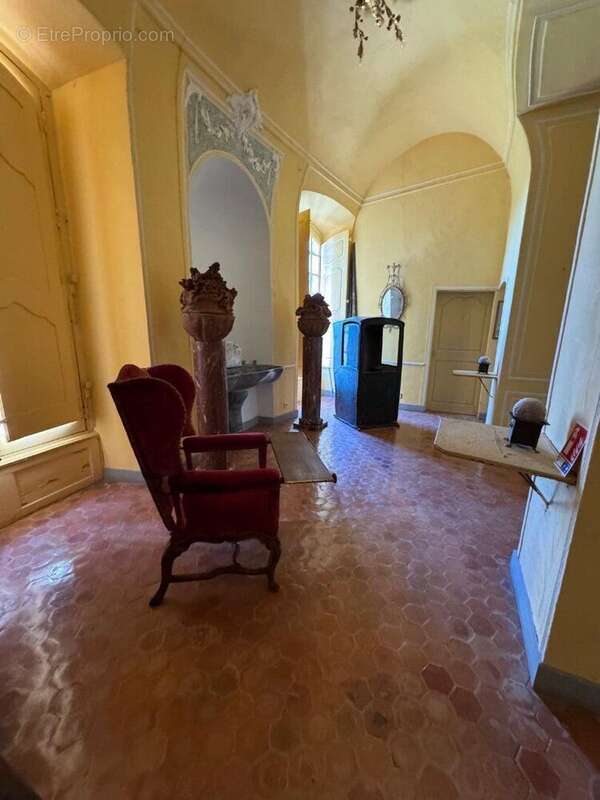 Chateau de la Verdiere - photo 17