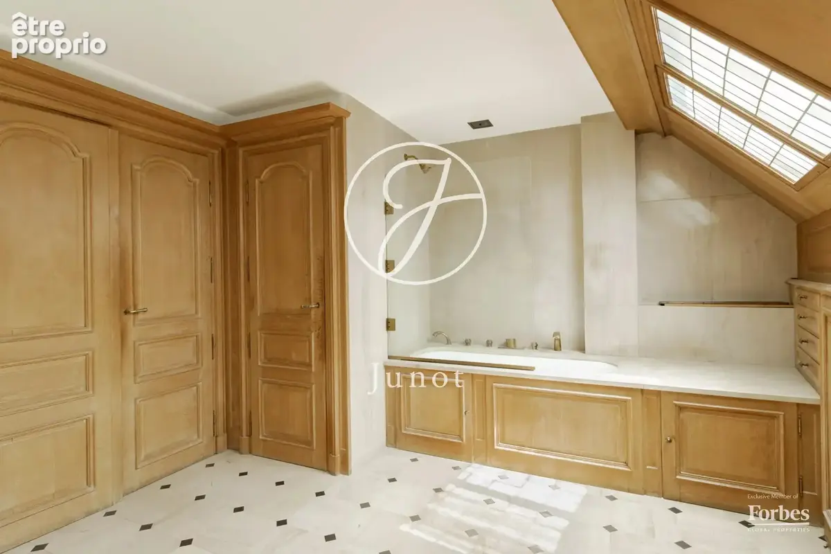 Paris 18e - JULES JOFFRIN - Duplex à vendre - 5 pièces - 114,51m² Carrez - 2 chambres - 1 terrasses 20,12m²- 1 véranda 6,31m² - photo 15