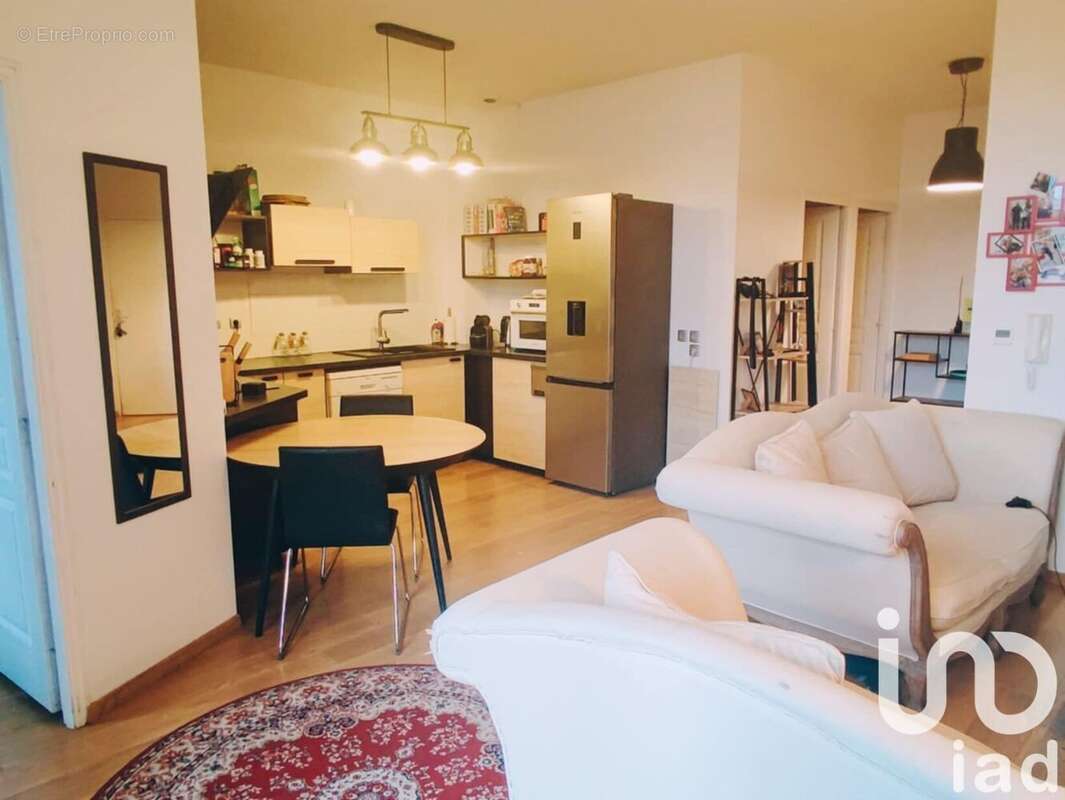 Photo 4 - Commerce à TROYES