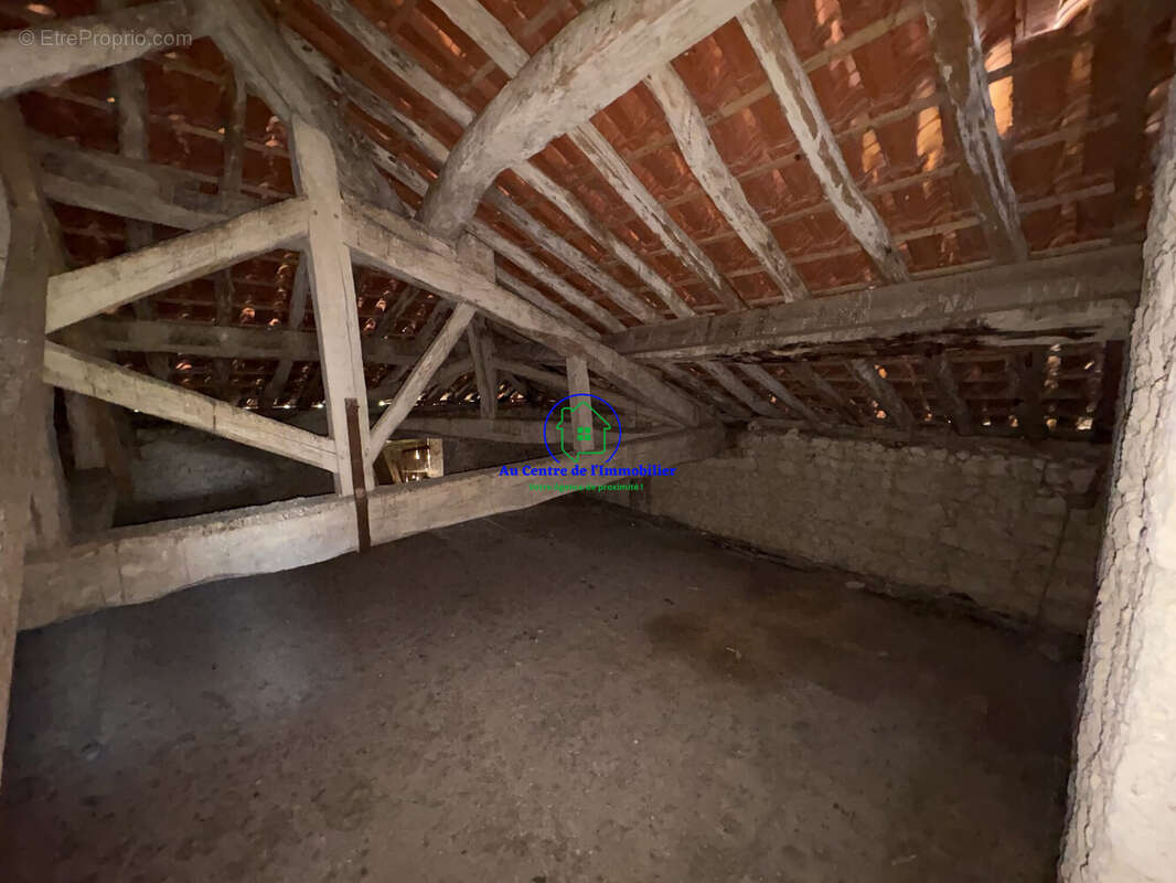 Appartement à PRAYSSAS