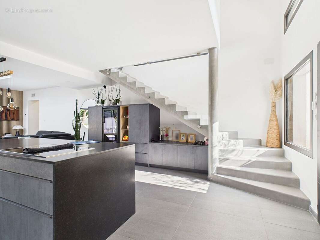 Maison à VILLENEUVE-LES-AVIGNON