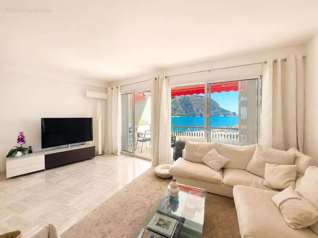 Appartement à EZE