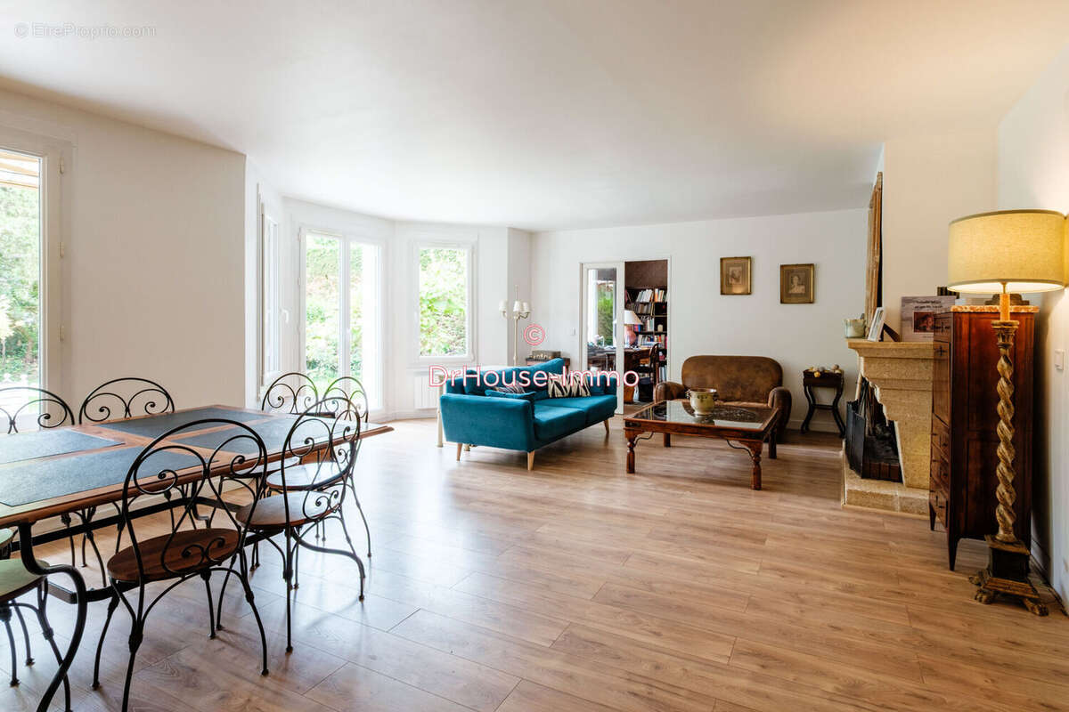 Maison à NOISY-LE-ROI