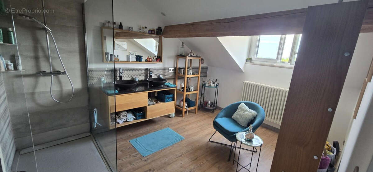 Maison à CRECHES-SUR-SAONE