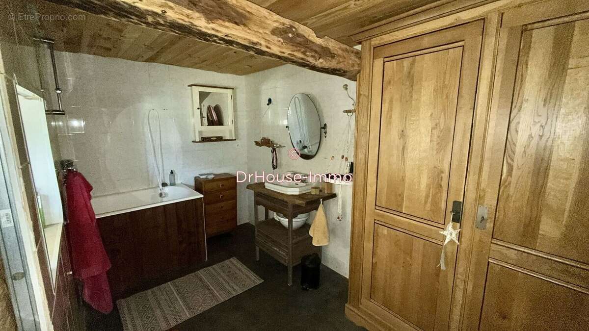 Appartement 84 m² à Puy-L'eveque  - photo 13