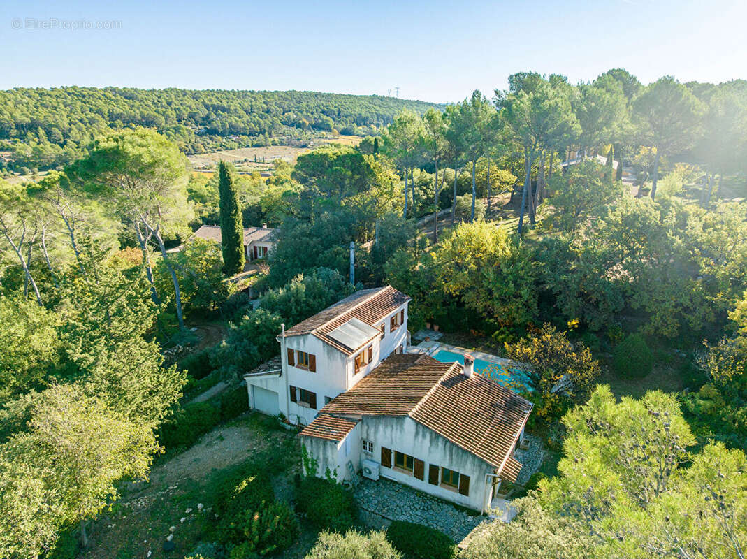 Maison à LORGUES