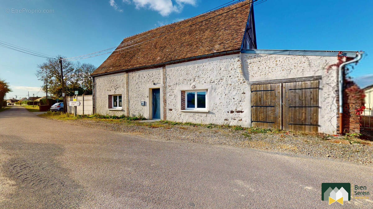 Maison à CHAMPROND-EN-GATINE
