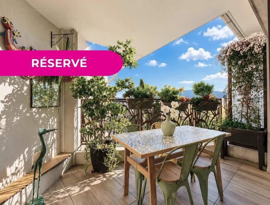 Appartement à HYERES