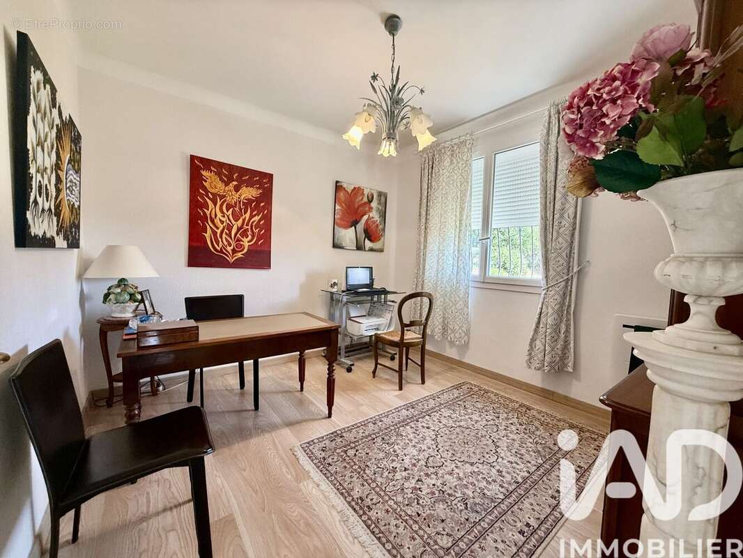 Maison 246 m² à Prades  - photo 8